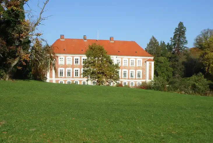 Gut Güldenstein, Germany